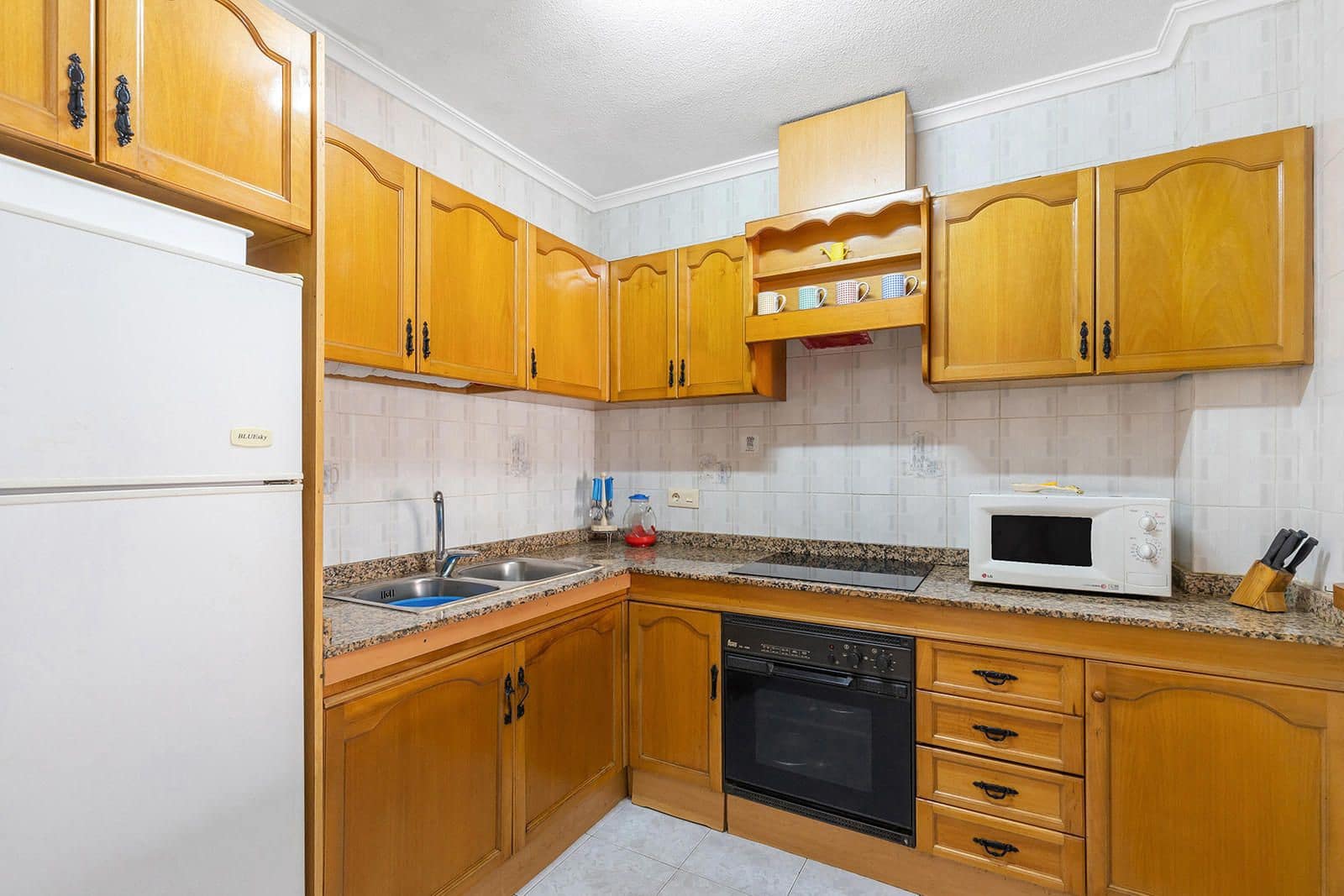 2 chambre Villa/Maison à vendre à Torrevieja - 137 865 € (Ref: 9401845)