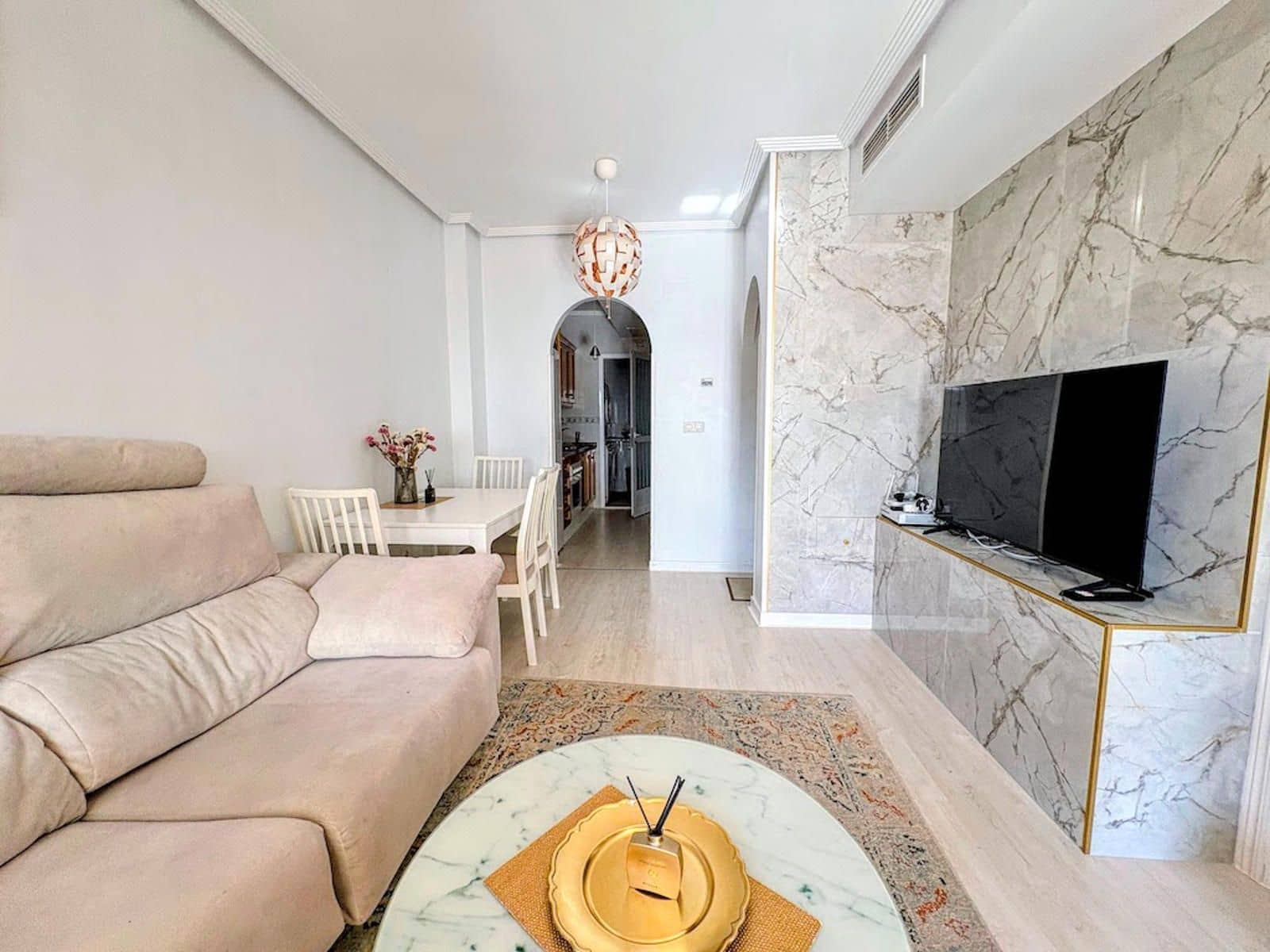 2 sovrum Villa till salu i Orihuela Costa med pool - 169 000 € (Ref: 9401846)