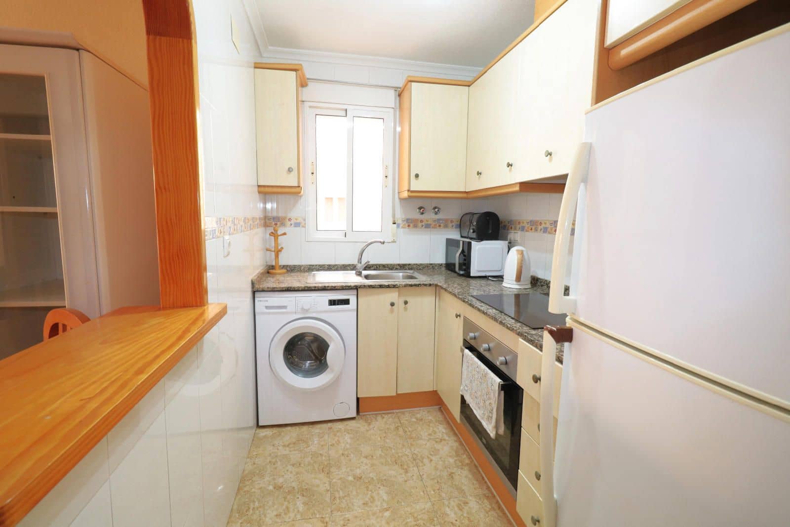 2 makuuhuone Asunto myytävänä paikassa Torrevieja - 124 000 € (Ref: 9401863)