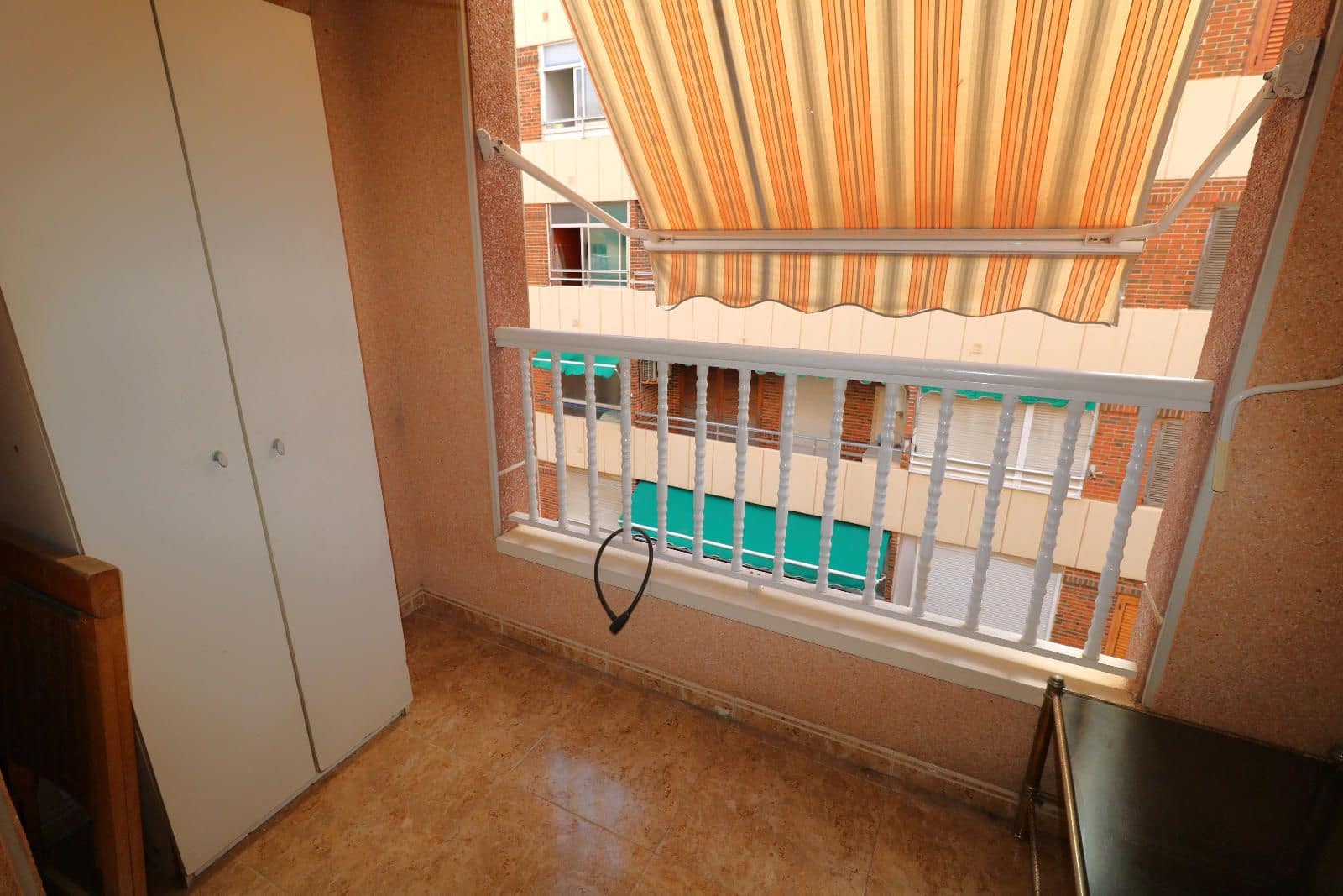 2 makuuhuone Asunto myytävänä paikassa Torrevieja - 124 000 € (Ref: 9401863)
