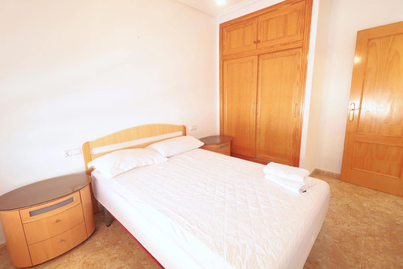 2 makuuhuone Asunto myytävänä paikassa Torrevieja - 124 000 € (Ref: 9401863)