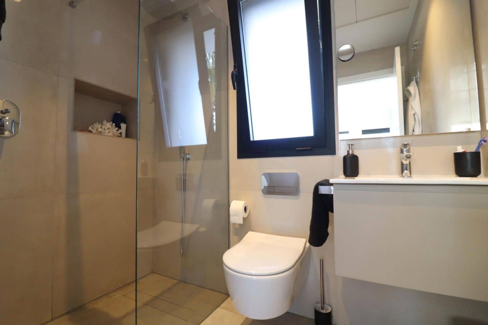 3 Zimmer Villa zu verkaufen in Ciudad Quesada mit Pool Garage - 740.000 € (Ref: 9401870)