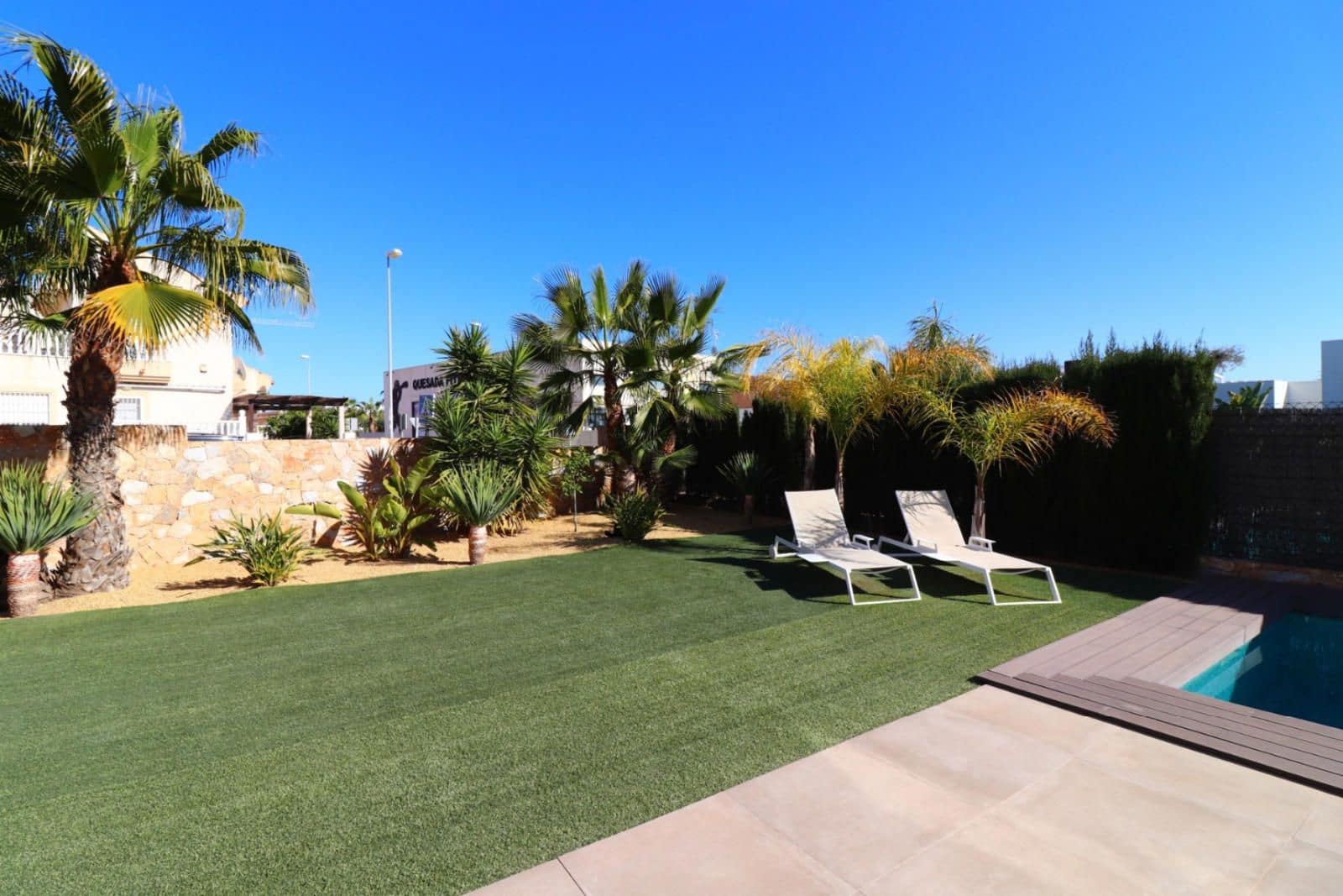 3 Zimmer Villa zu verkaufen in Ciudad Quesada mit Pool Garage - 740.000 € (Ref: 9401870)