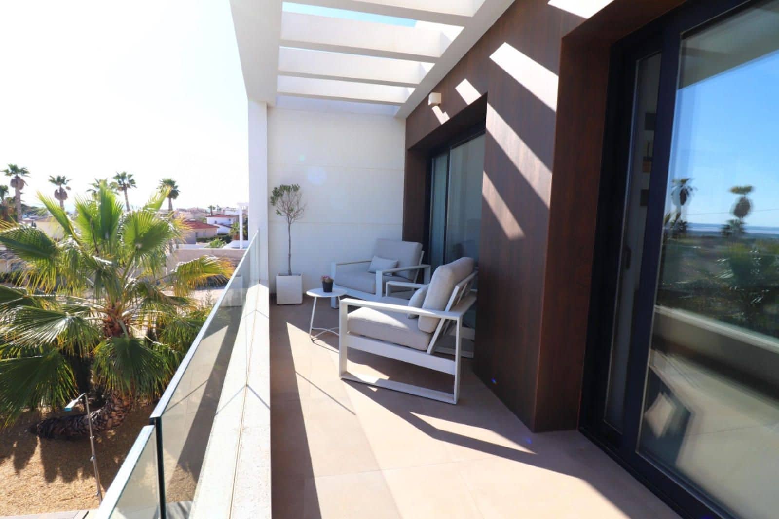 3 Zimmer Villa zu verkaufen in Ciudad Quesada mit Pool Garage - 740.000 € (Ref: 9401870)