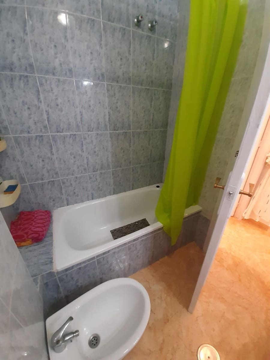 2 makuuhuone Asunto myytävänä paikassa Torrevieja mukana uima-altaan - 119 000 € (Ref: 9401872)