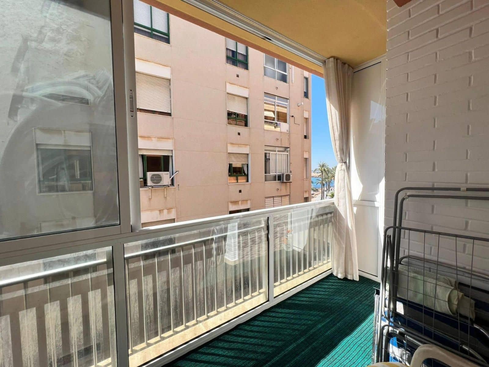 4 soveværelse Lejlighed til salg i Torrevieja - € 239.900 (Ref: 9401879)