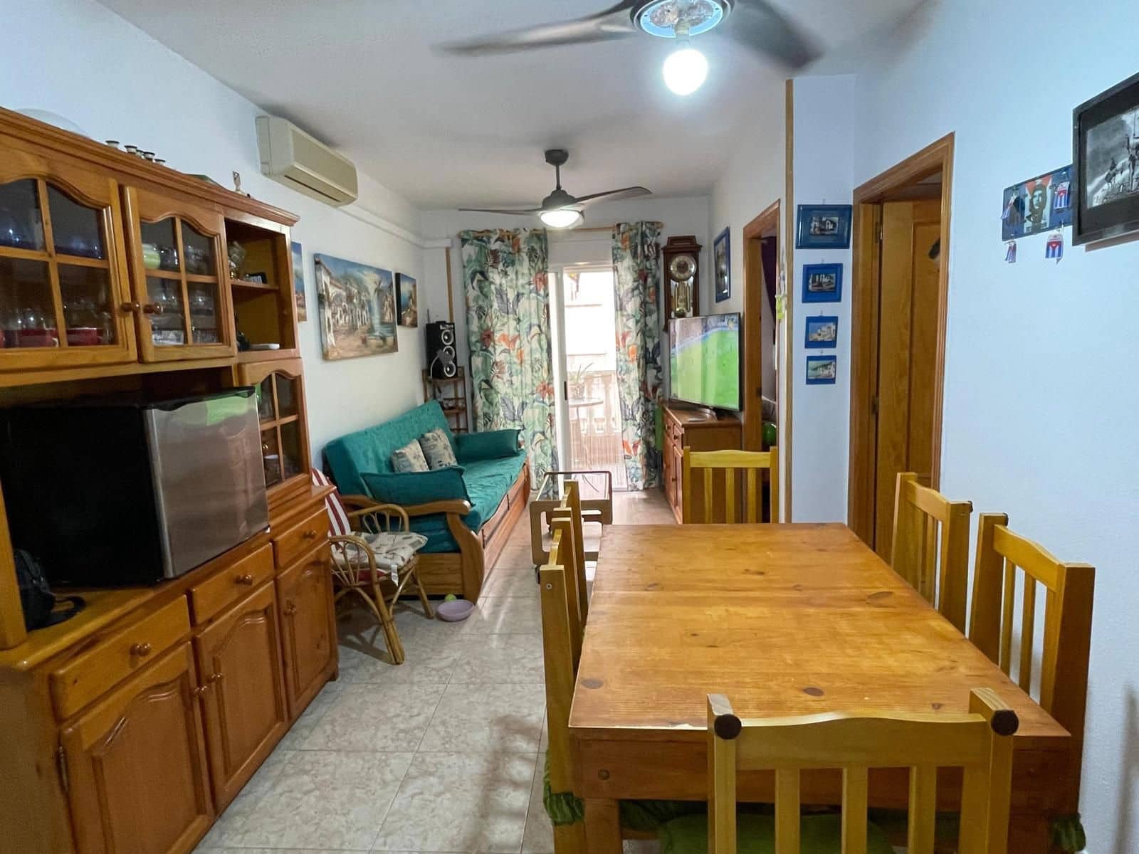 Piso de 2 habitaciones en Torrevieja en venta con piscina garaje - 140.000 € (Ref: 9401880)