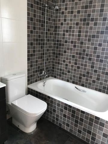 3 makuuhuone Asunto myytävänä paikassa Almoradí mukana 
autotalli - 160 000 € (Ref: 9401885)