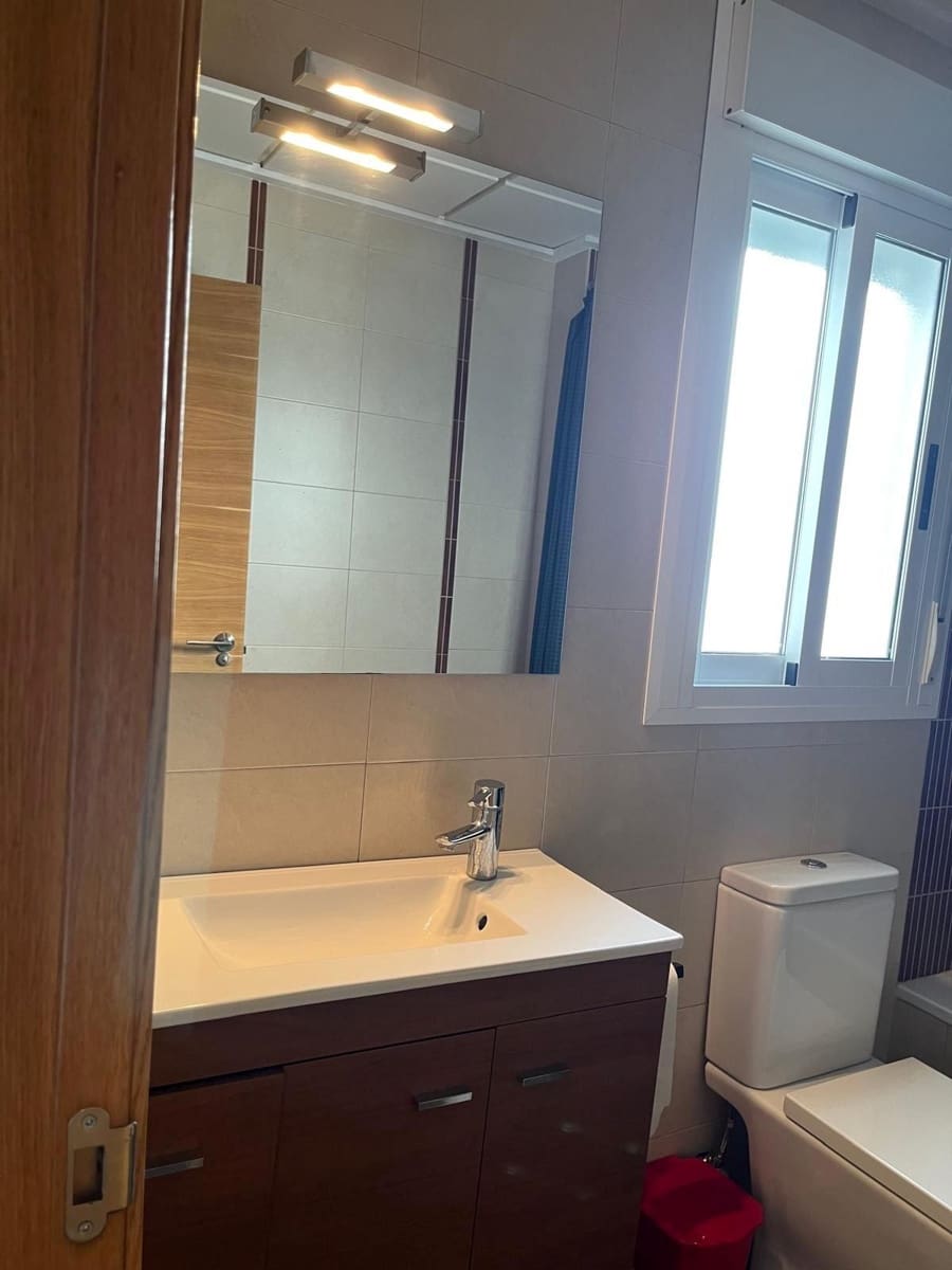 3 makuuhuone Asunto myytävänä paikassa Almoradi mukana 
autotalli - 160 000 € (Ref: 9401885)