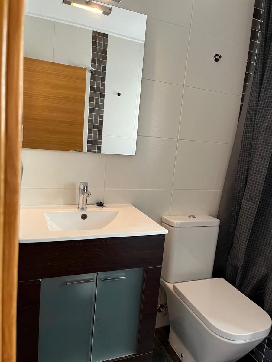 3 makuuhuone Asunto myytävänä paikassa Almoradi mukana 
autotalli - 160 000 € (Ref: 9401885)