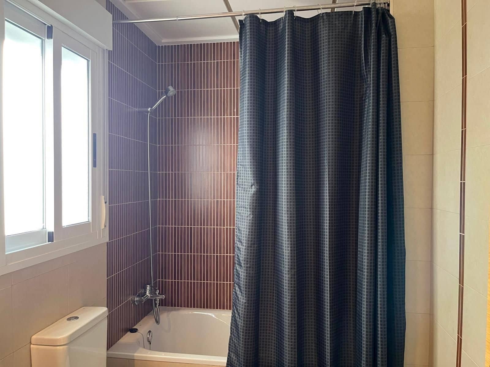 3 makuuhuone Asunto myytävänä paikassa Almoradi mukana 
autotalli - 160 000 € (Ref: 9401885)