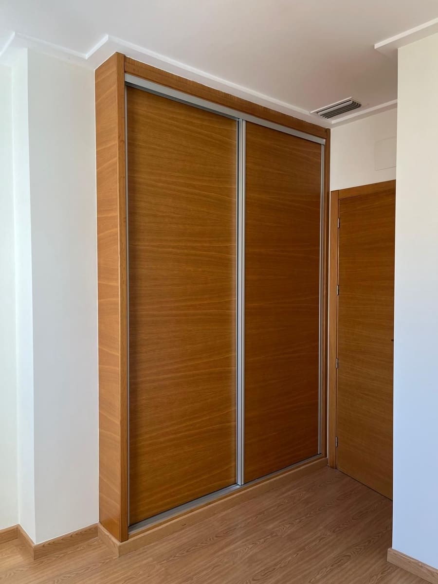 3 makuuhuone Asunto myytävänä paikassa Almoradi mukana 
autotalli - 160 000 € (Ref: 9401885)