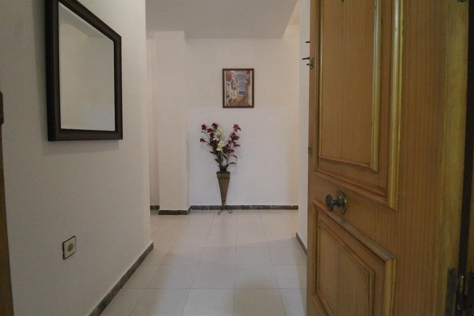 2 slaapkamer Flat te koop in Torrevieja met garage - € 130.000 (Ref: 9401886)