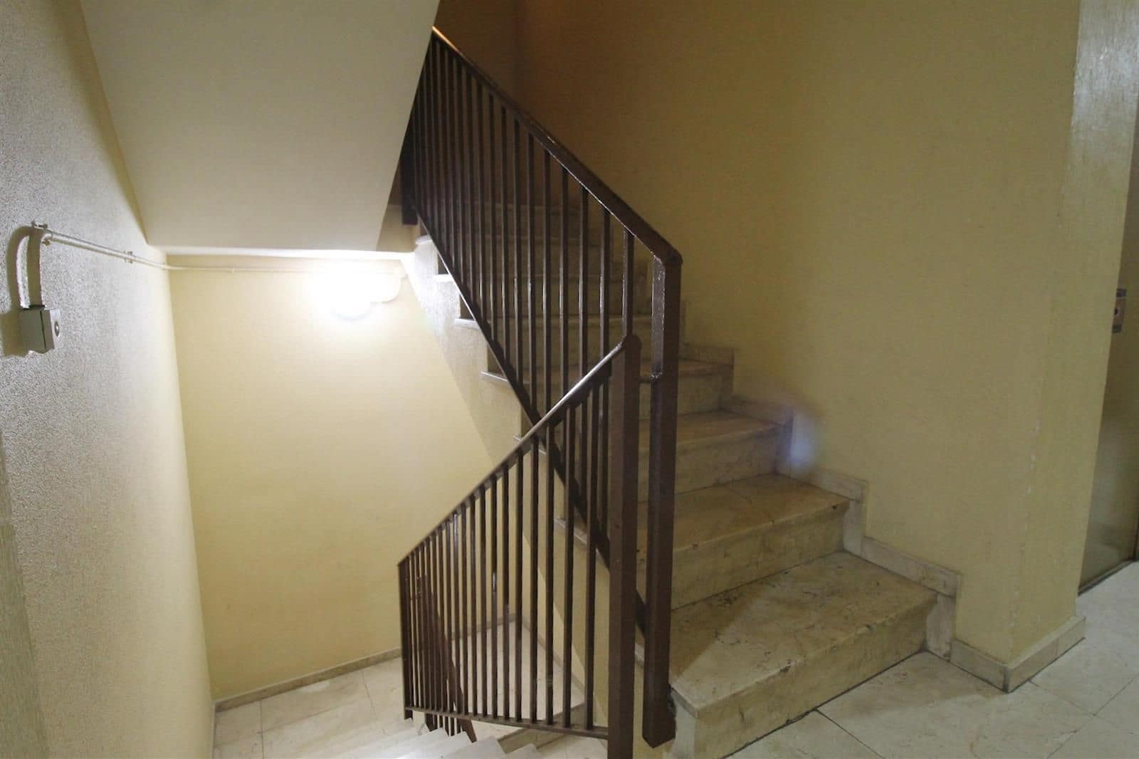 2 slaapkamer Flat te koop in Torrevieja met garage - € 130.000 (Ref: 9401886)