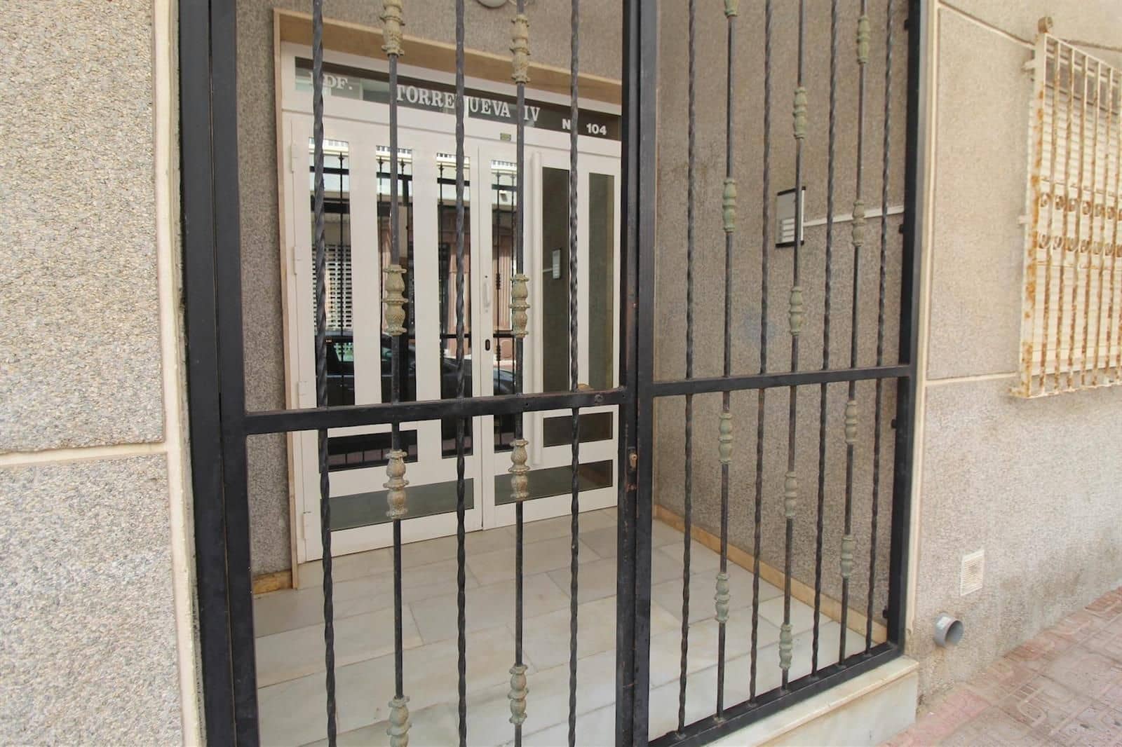 3 Zimmer Wohnung zu verkaufen in Torrevieja - 157.000 € (Ref: 9401887)