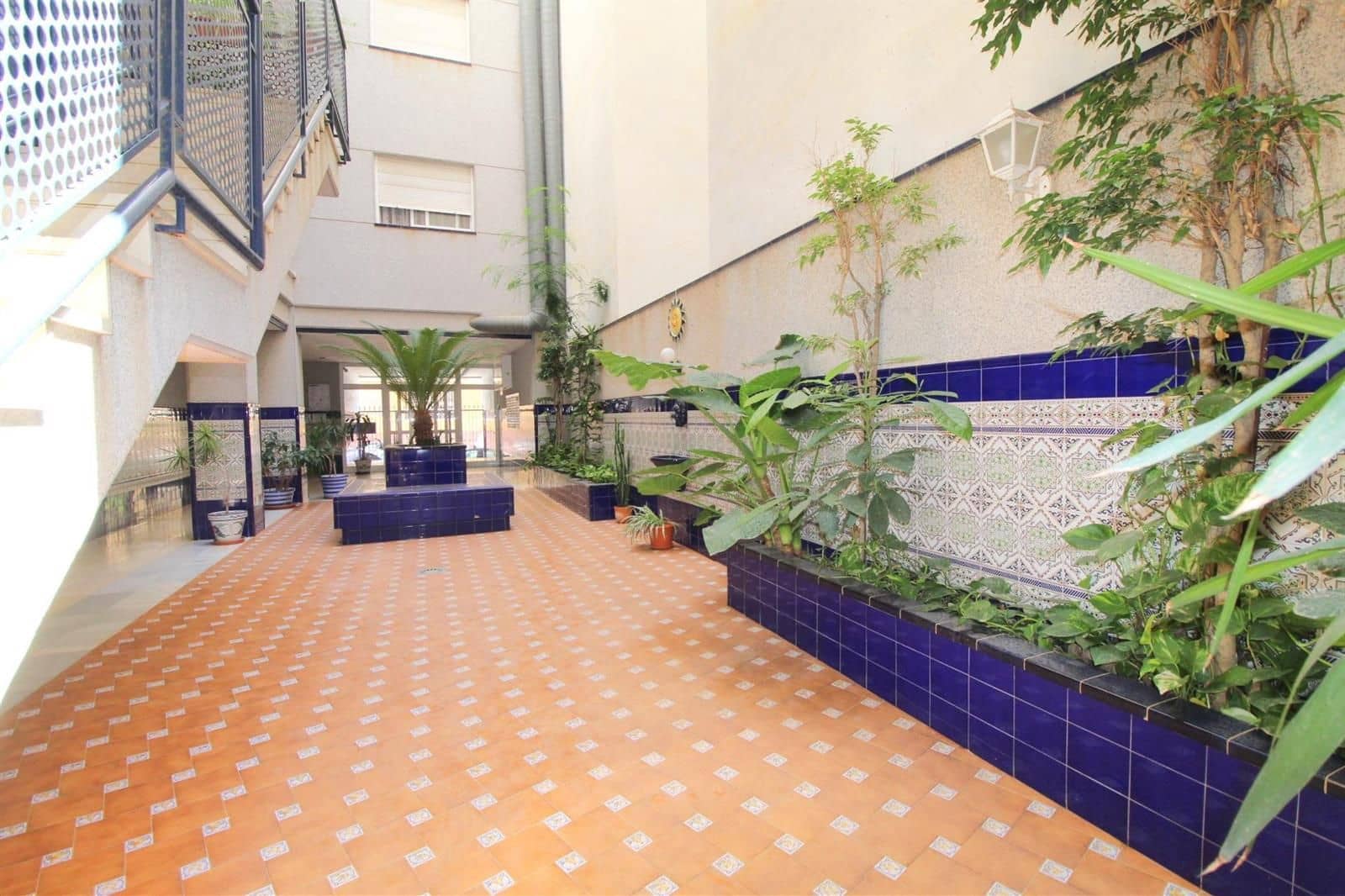 2 Zimmer Wohnung zu verkaufen in Torrevieja - 126.000 € (Ref: 9401889)