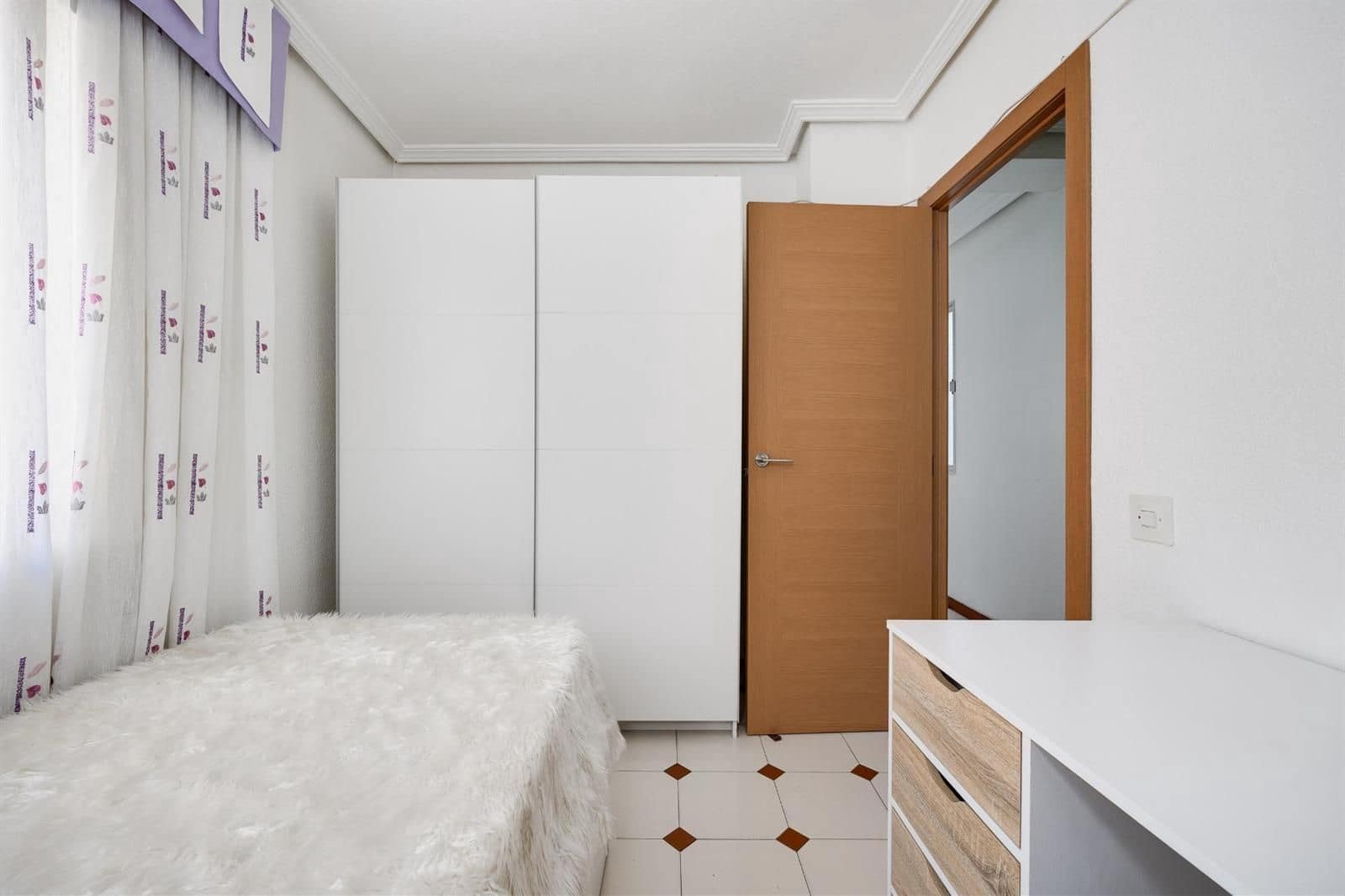 4 chambre Appartement à vendre à Torrevieja - 166 500 € (Ref: 9401891)