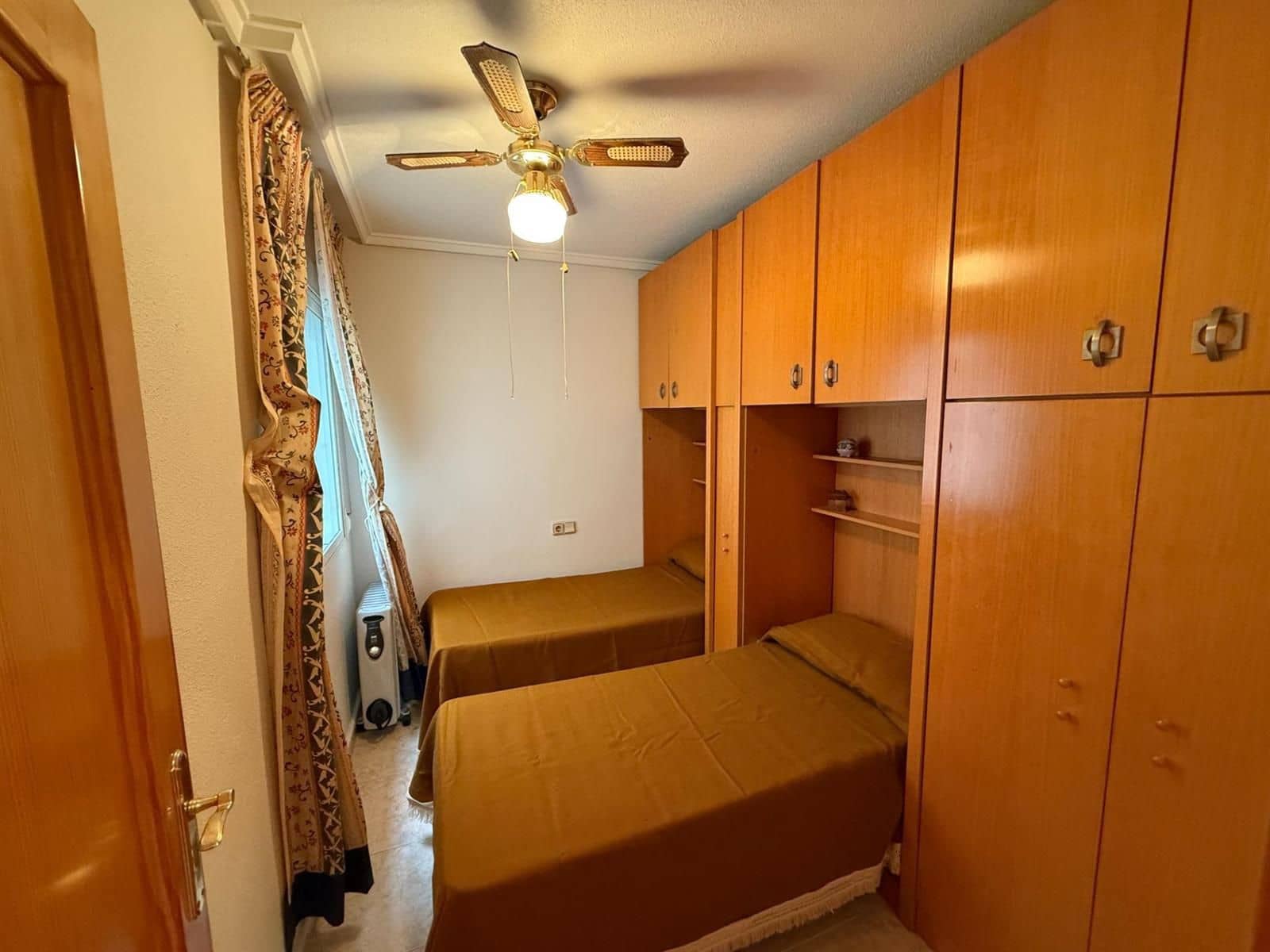 2 quarto Apartamento para venda em Torrevieja com piscina - 149 000 € (Ref: 9401892)