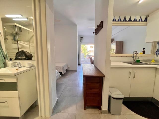 1 soveværelse Lejlighed til salg i La Zenia, Orihuela med garage - € 150.000 (Ref: 9401895)