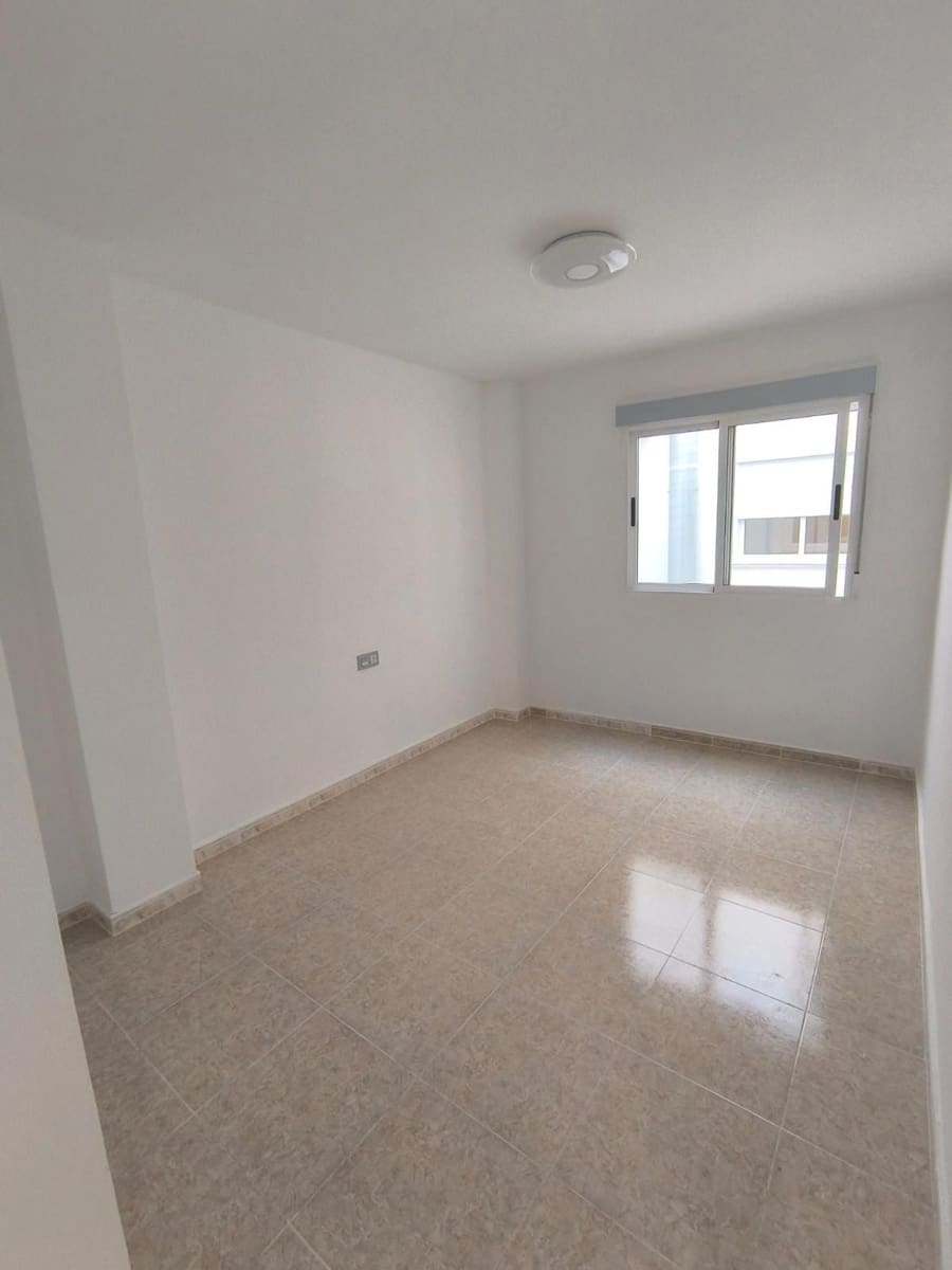 3 quarto Apartamento para venda em Torrevieja - 180 000 € (Ref: 9401896)