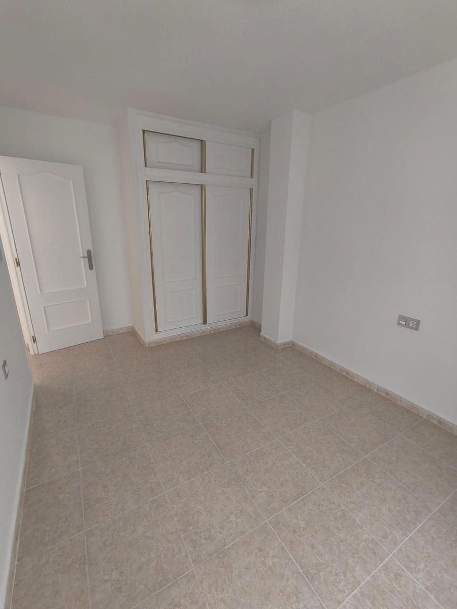 3 quarto Apartamento para venda em Torrevieja - 180 000 € (Ref: 9401896)