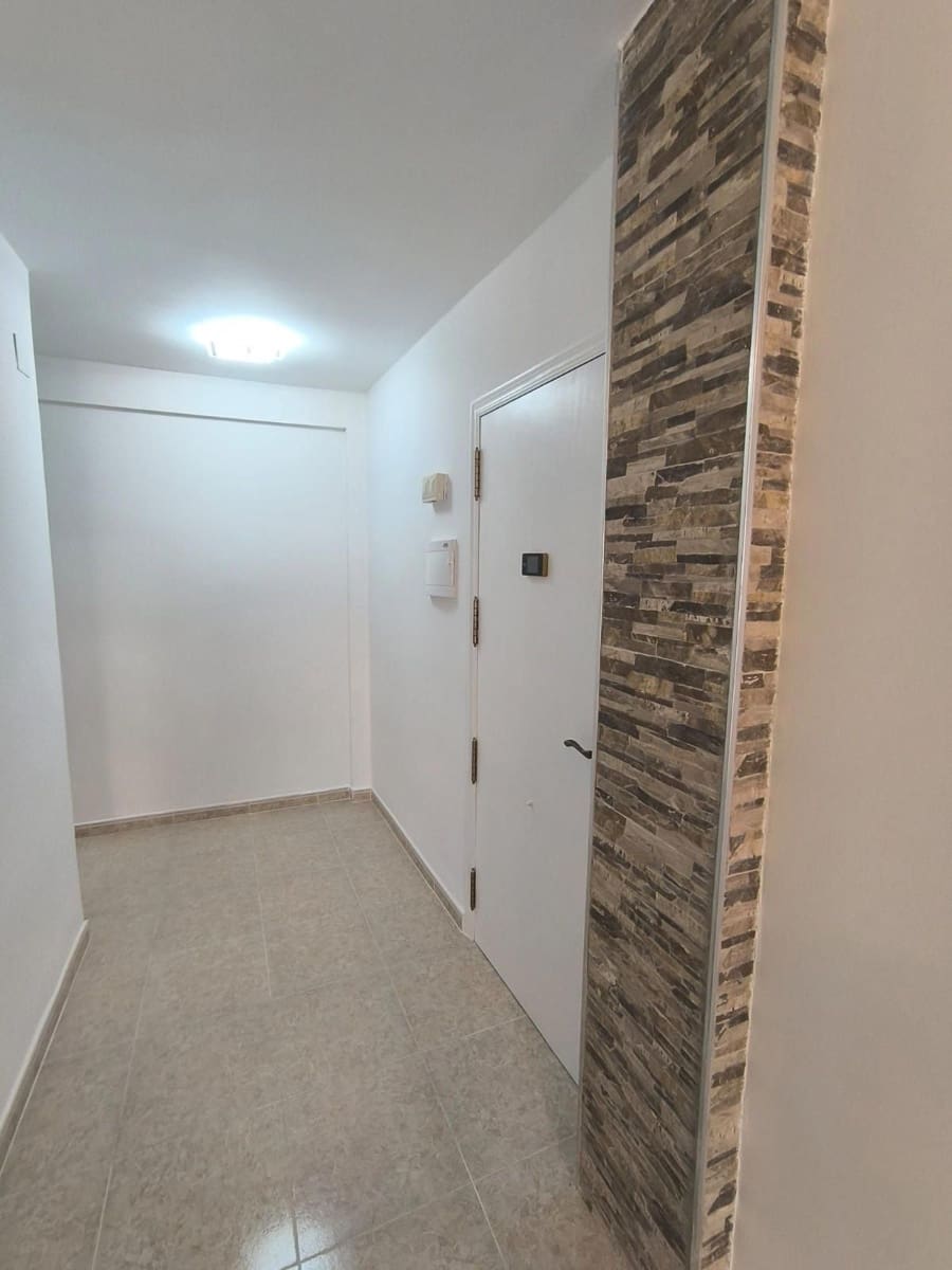 3 quarto Apartamento para venda em Torrevieja - 180 000 € (Ref: 9401896)