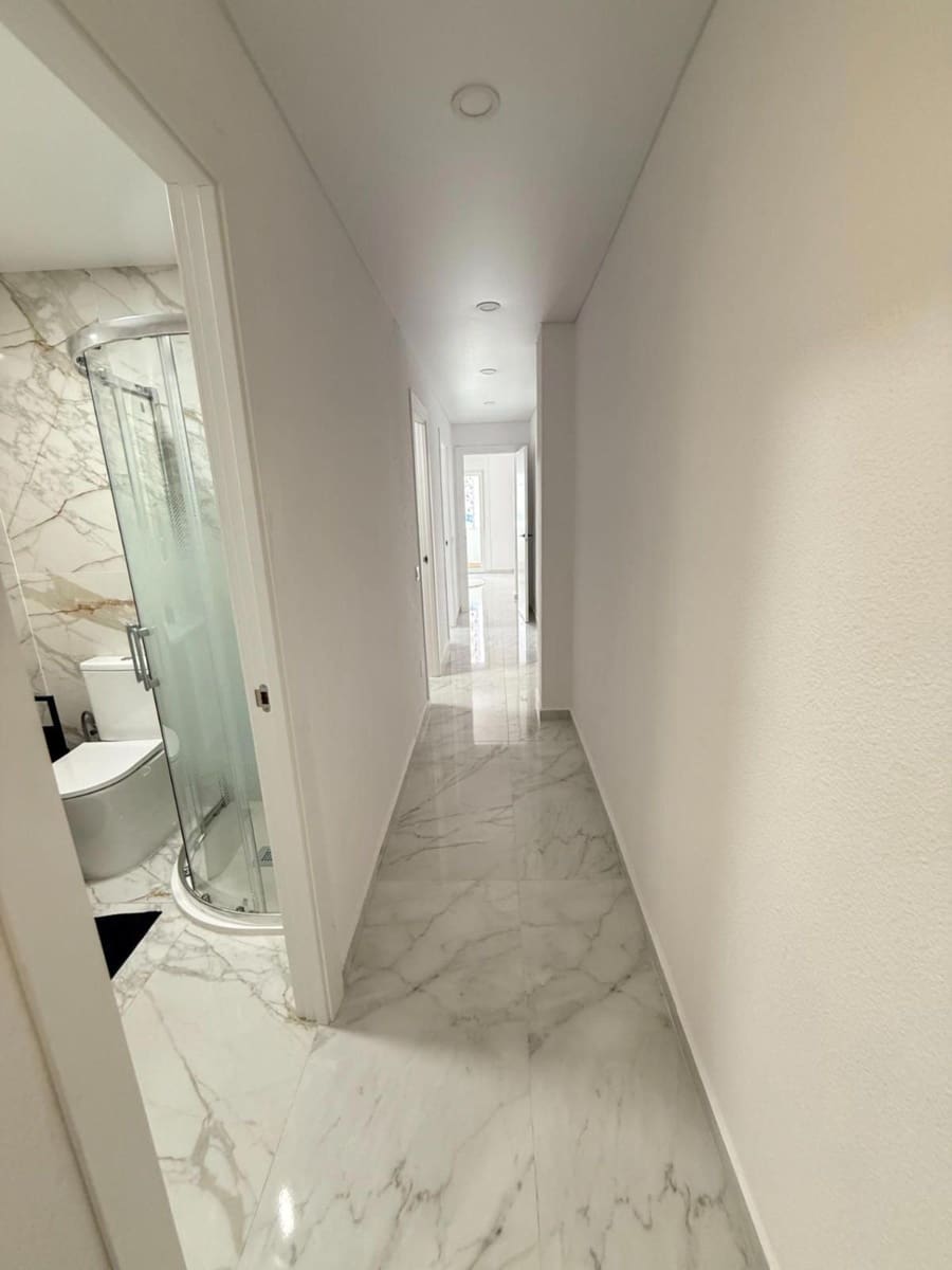 3 sypialnia Mieszkanie na sprzedaż w Torrevieja - 220 000 € (Ref: 9401897)