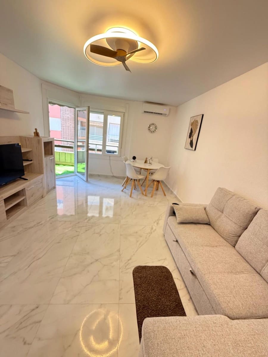 3 sypialnia Mieszkanie na sprzedaż w Torrevieja - 220 000 € (Ref: 9401897)