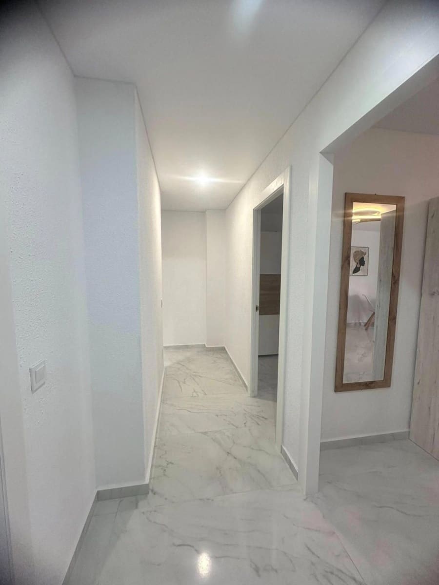 3 sypialnia Mieszkanie na sprzedaż w Torrevieja - 220 000 € (Ref: 9401897)