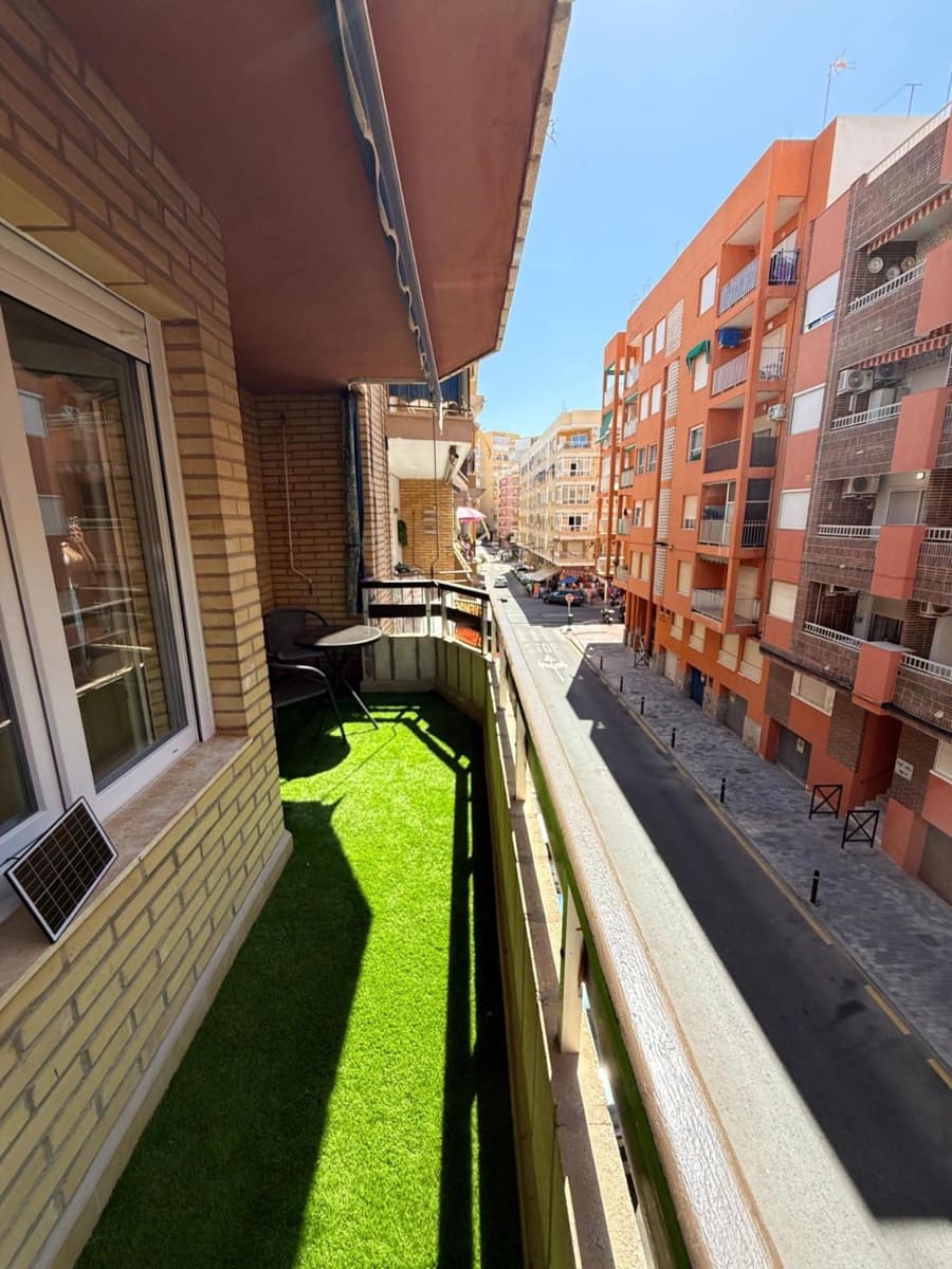 3 sypialnia Mieszkanie na sprzedaż w Torrevieja - 220 000 € (Ref: 9401897)