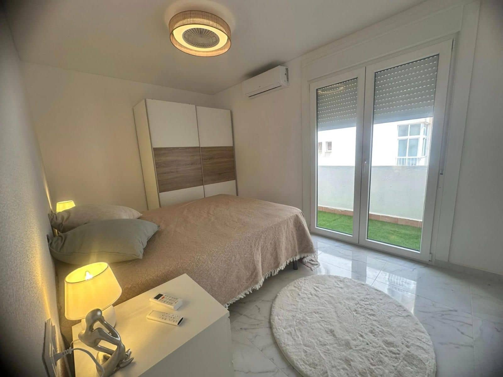 3 sypialnia Mieszkanie na sprzedaż w Torrevieja - 220 000 € (Ref: 9401897)