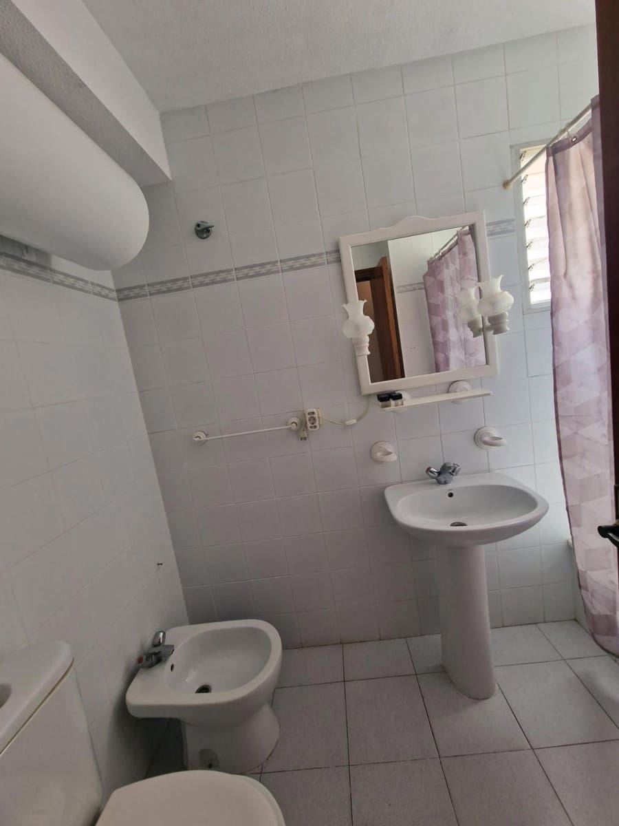 1 quarto Penthouse para venda em Torrevieja - 123 000 € (Ref: 9401898)