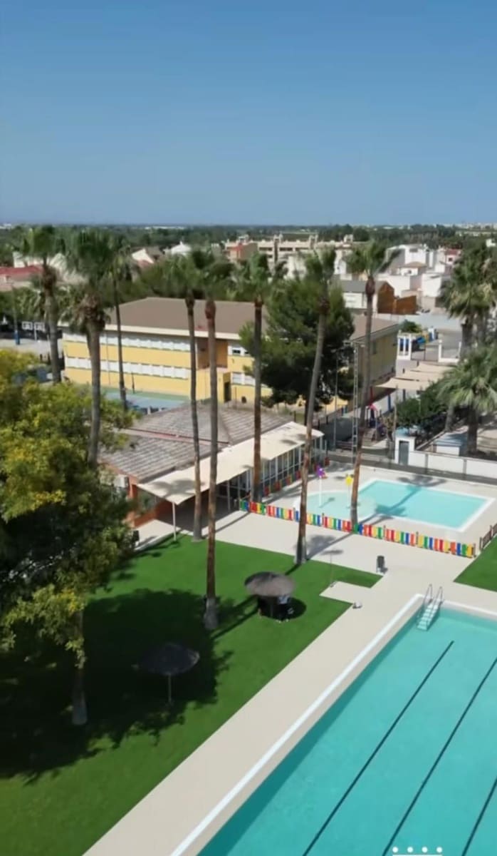 3 bedroom Flat for sale in Jacarilla with pool - € 129,000 (Ref: 9401901)