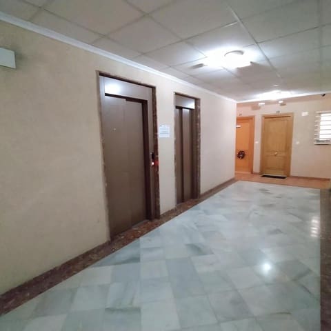 2 chambre Appartement à vendre à Parque Acuático - Sector 25, Torrevieja avec piscine garage - 159 000 € (Ref: 9401902)