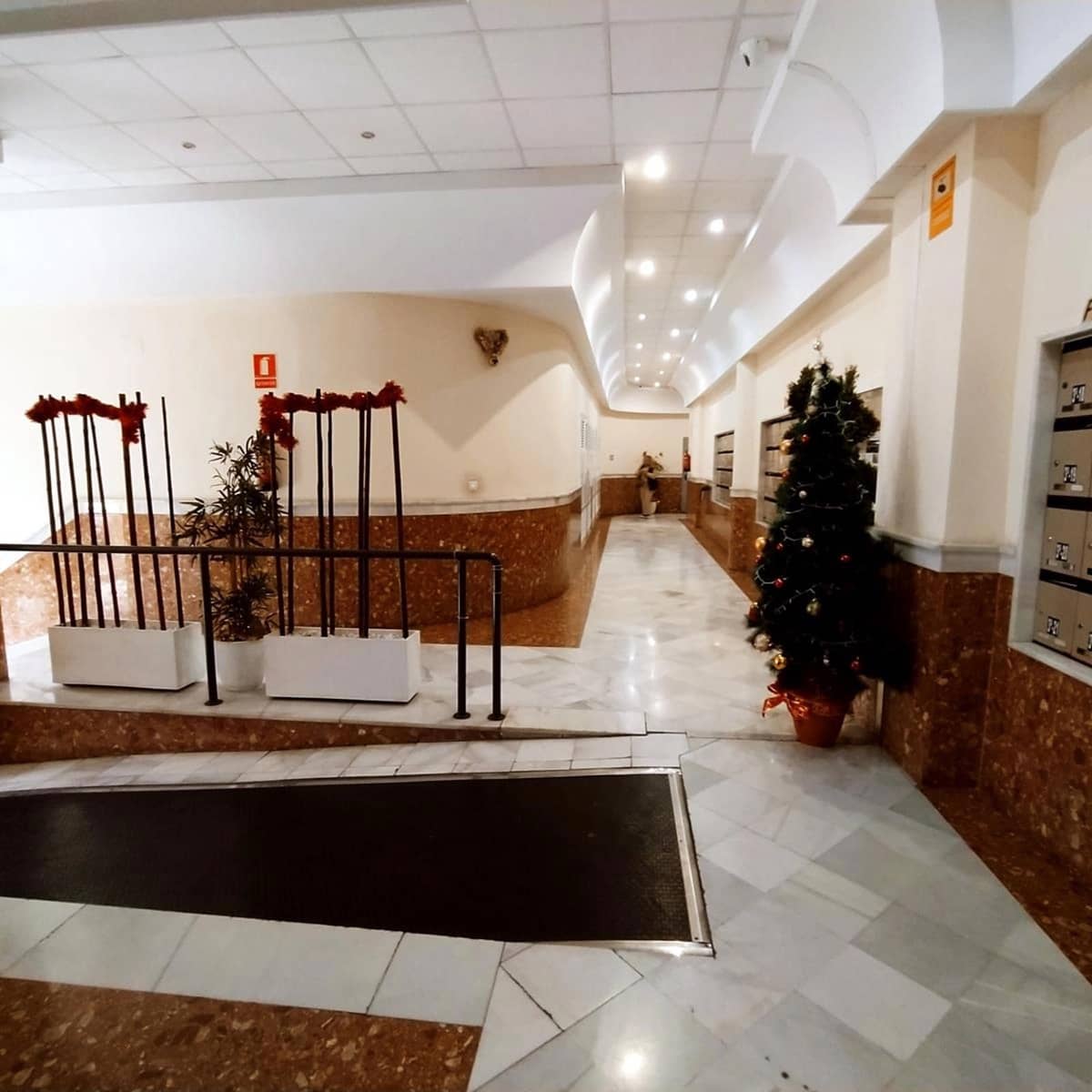 2 chambre Appartement à vendre à Torrevieja avec piscine garage - 159 000 € (Ref: 9401902)