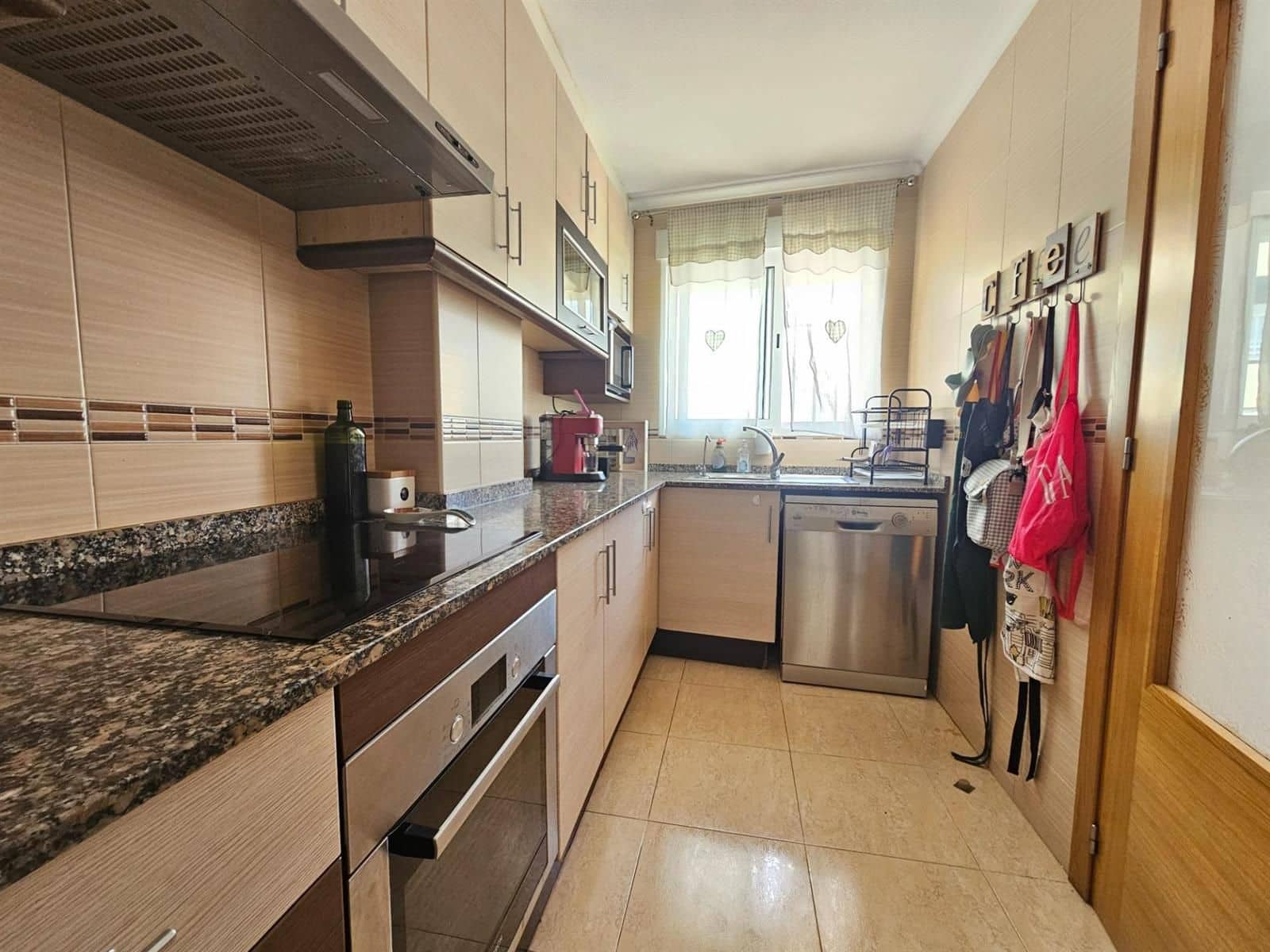 3 makuuhuone Asunto myytävänä paikassa Torrevieja - 196 000 € (Ref: 9401904)