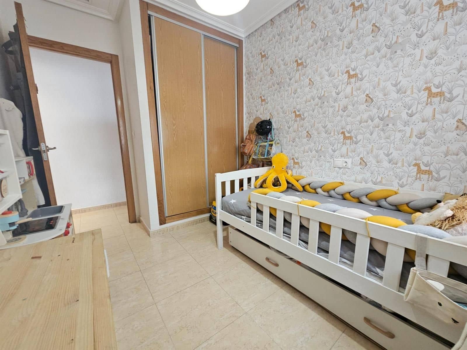 3 makuuhuone Asunto myytävänä paikassa Torrevieja - 196 000 € (Ref: 9401904)