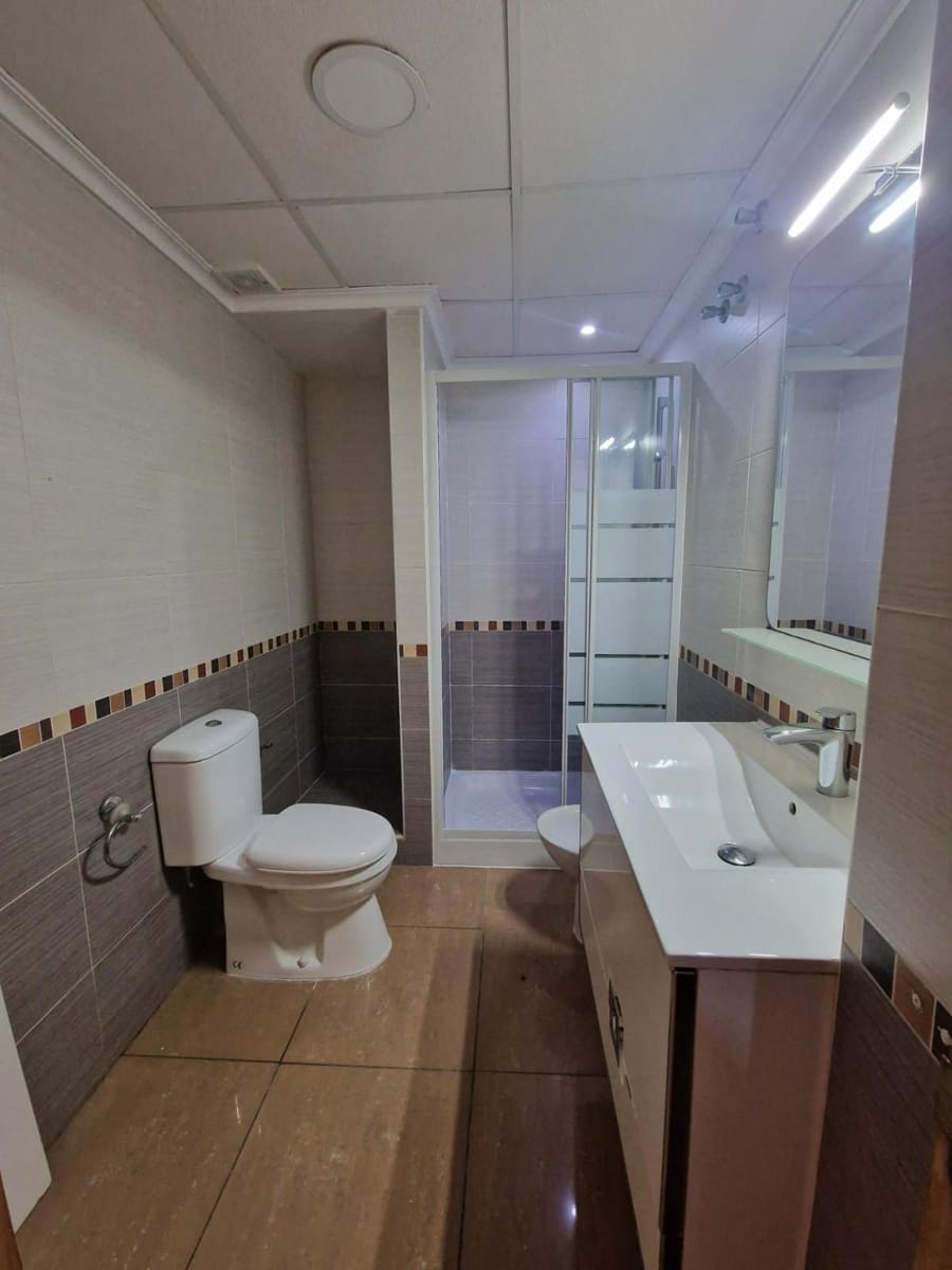 2 Zimmer Wohnung zu verkaufen in Torrevieja mit Pool - 159.900 € (Ref: 9401908)