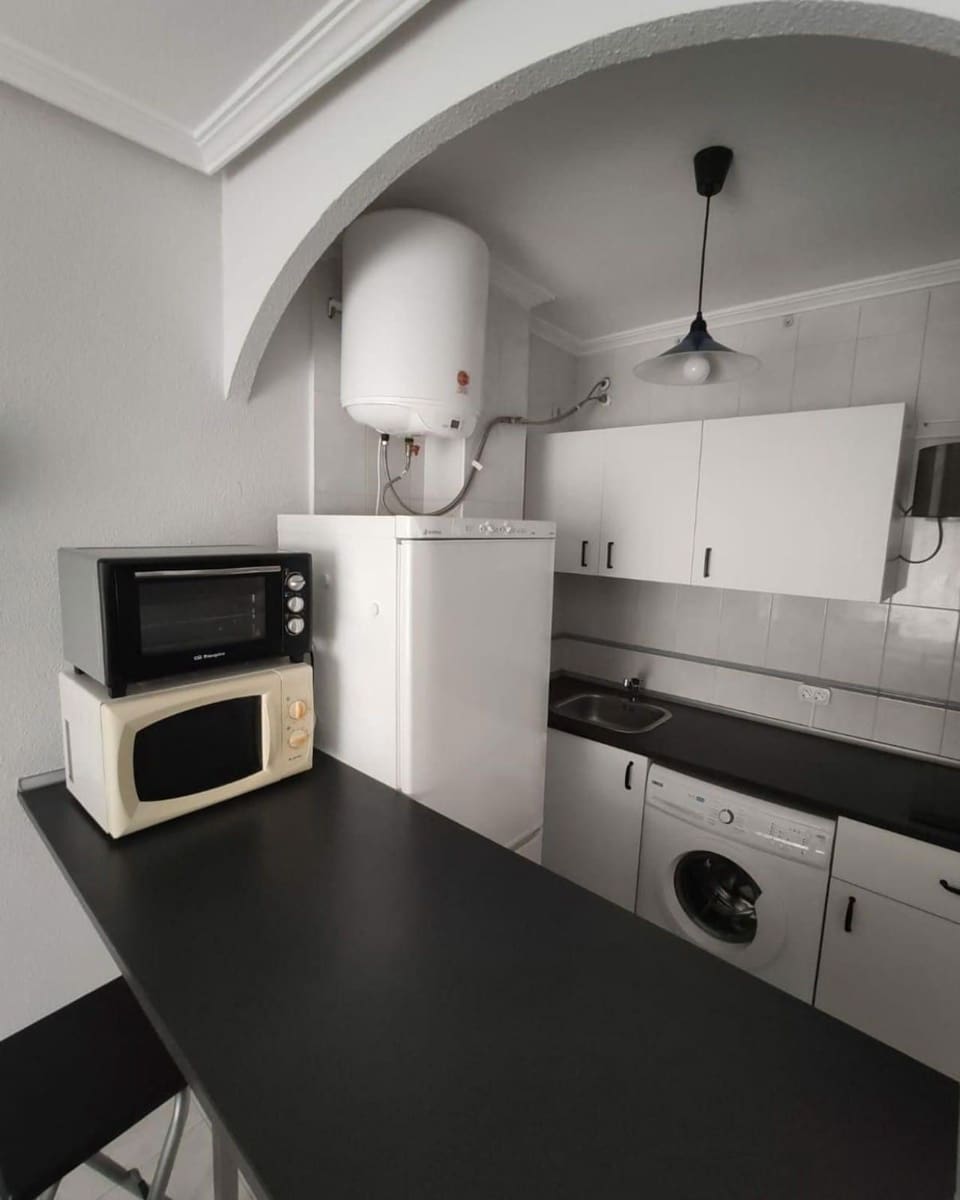 Appartement à vendre à Torrevieja - 79 000 € (Ref: 9401910)