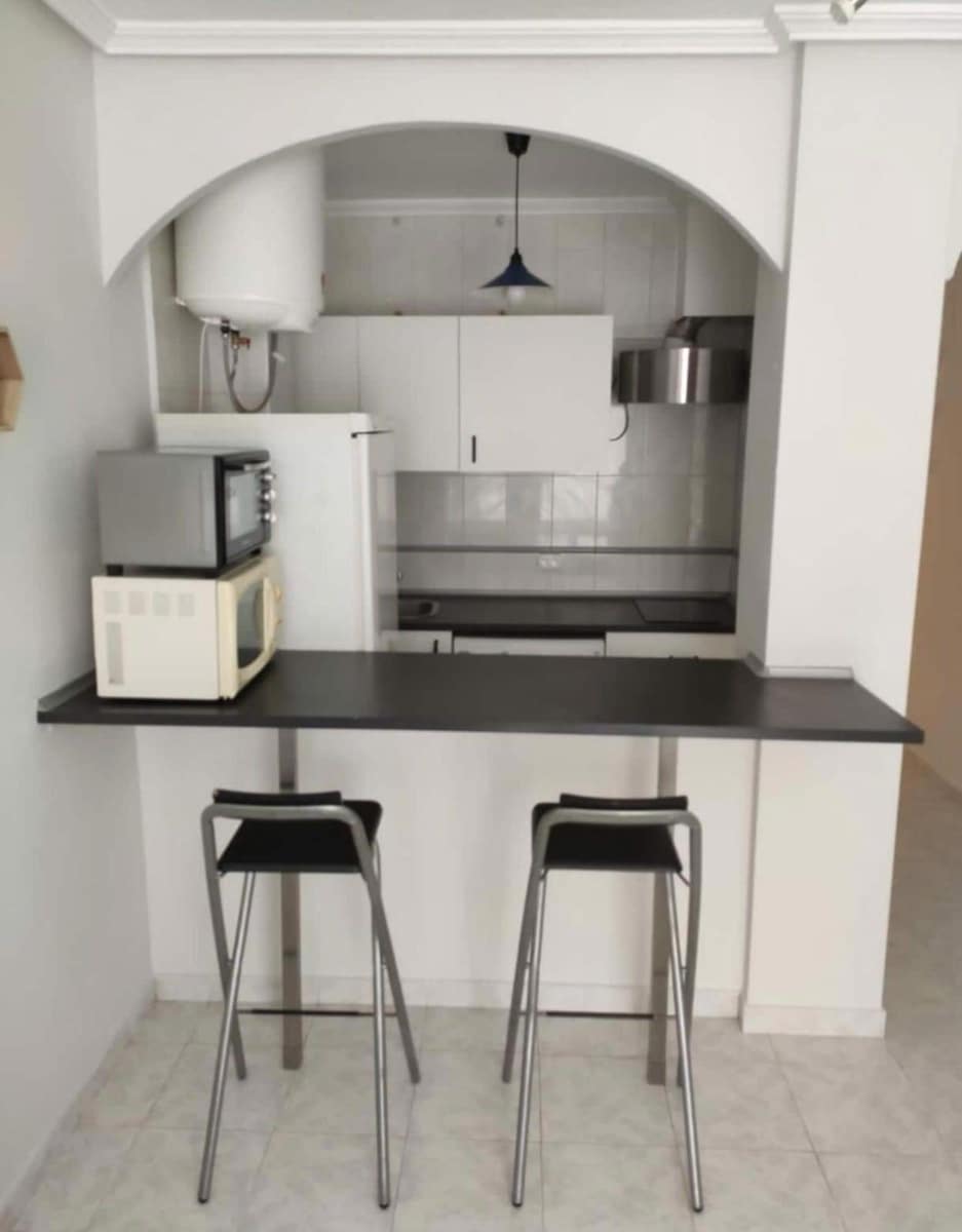 Appartement à vendre à Torrevieja - 79 000 € (Ref: 9401910)
