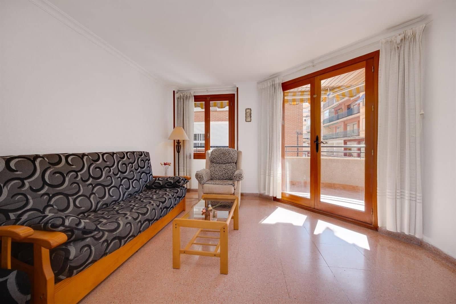 3 makuuhuone Asunto myytävänä paikassa Torrevieja - 161 900 € (Ref: 9401911)