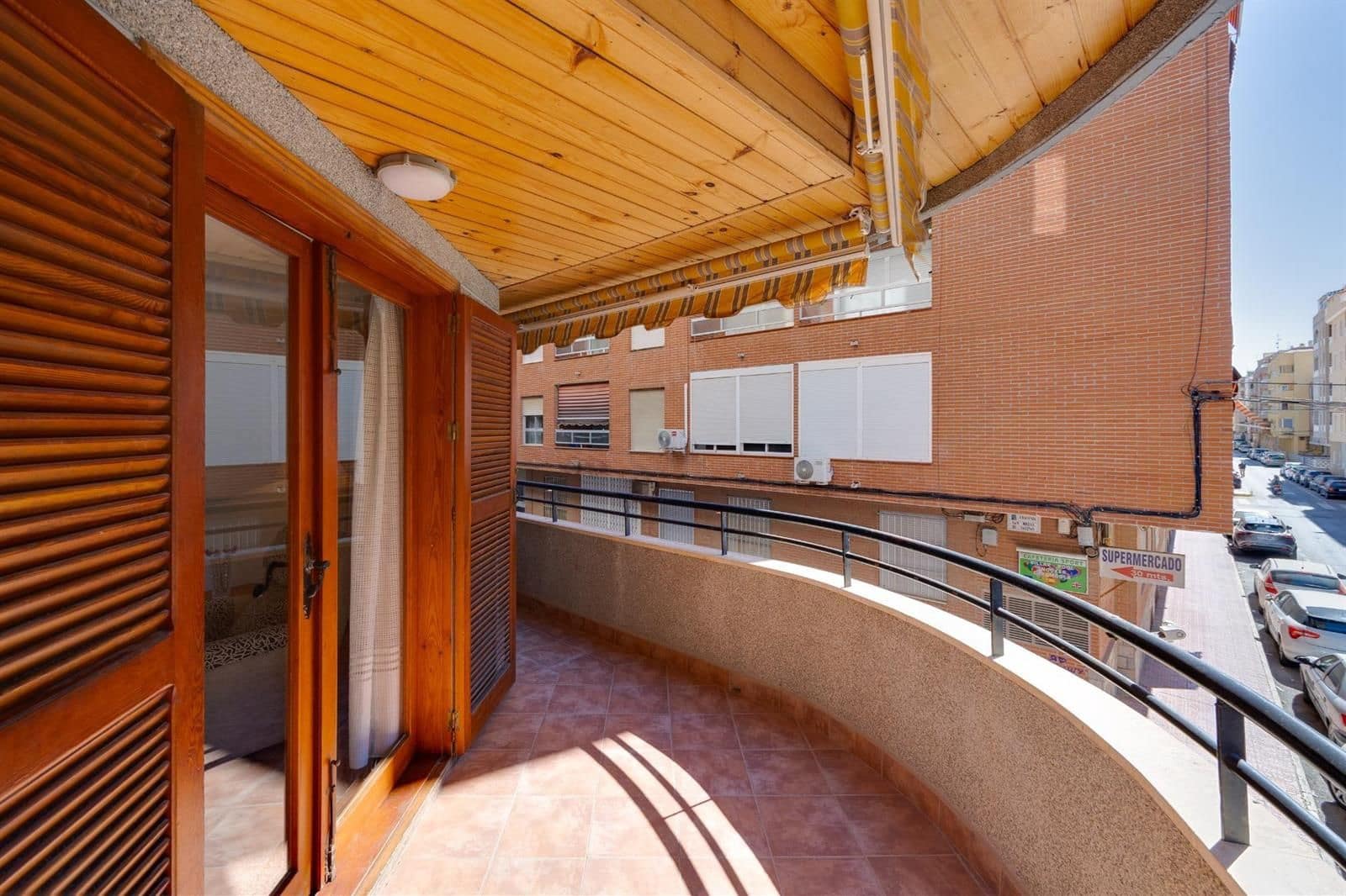 3 makuuhuone Asunto myytävänä paikassa Torrevieja - 161 900 € (Ref: 9401911)