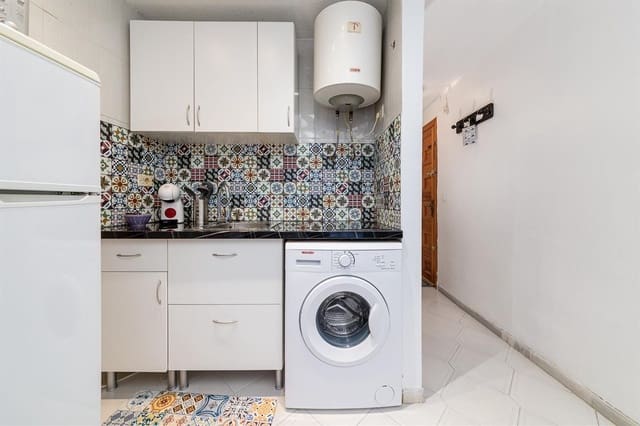 Wohnung zu verkaufen in Centro - Muelle Pesquero, Torrevieja - 89.500 € (Ref: 9401915)