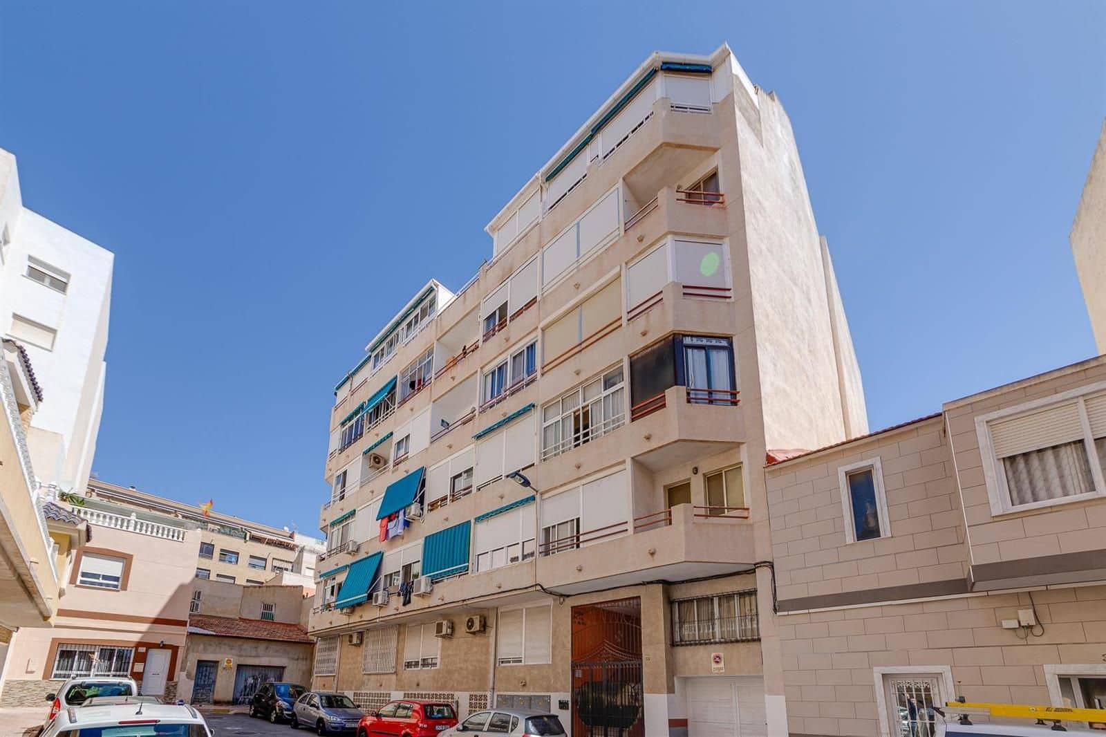Wohnung zu verkaufen in Torrevieja - 89.500 € (Ref: 9401915)