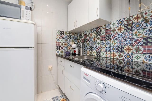 Wohnung zu verkaufen in Centro - Muelle Pesquero, Torrevieja - 89.500 € (Ref: 9401915)