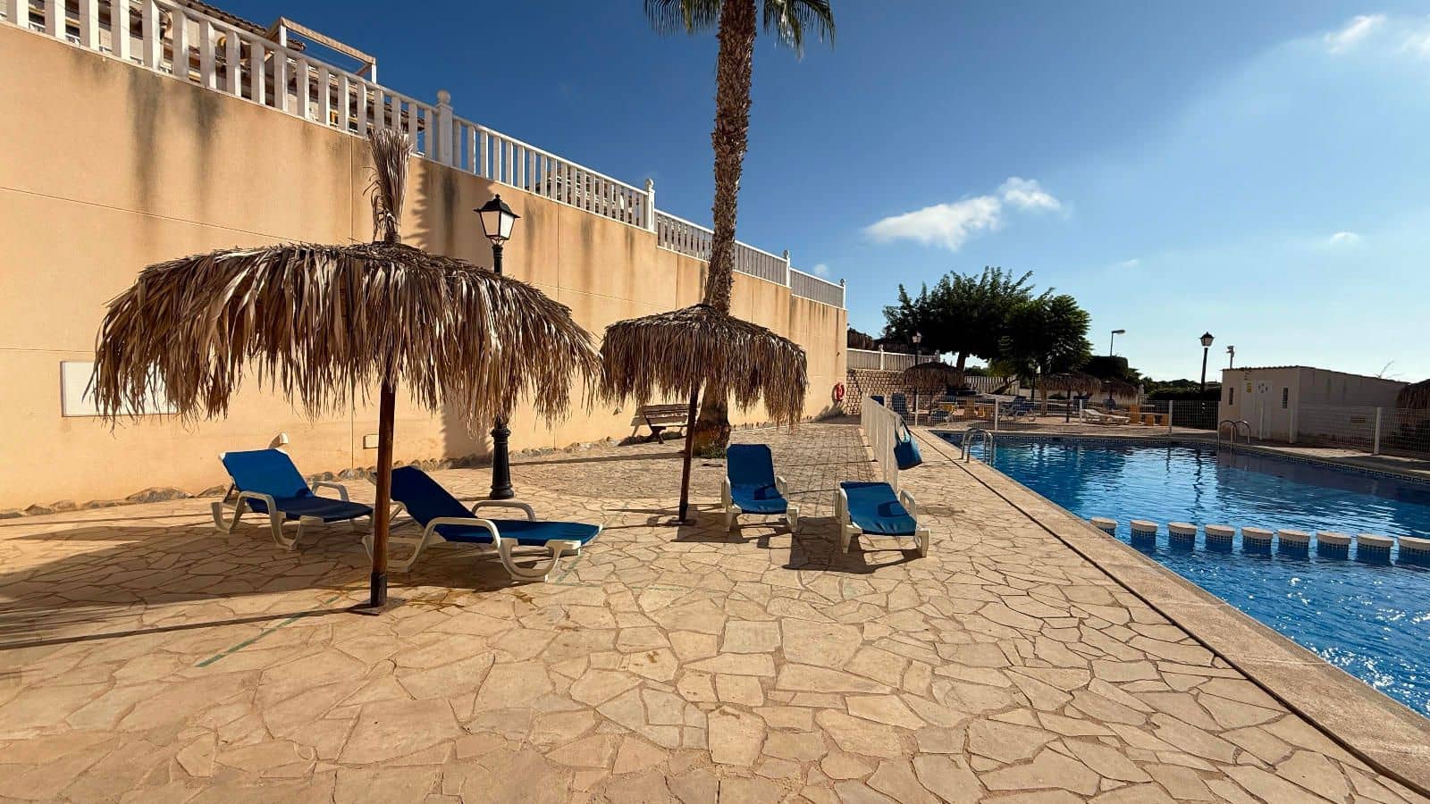 2 makuuhuone Asunto myytävänä paikassa Orihuela Costa mukana uima-altaan - 159 000 € (Ref: 9401920)