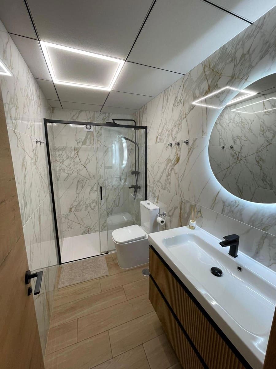 3 makuuhuone Asunto myytävänä paikassa Torrevieja - 189 000 € (Ref: 9401921)