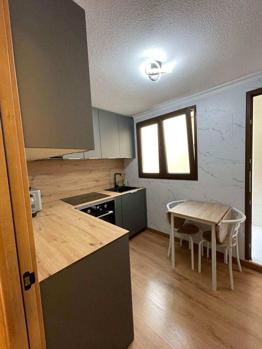 3 makuuhuone Asunto myytävänä paikassa Torrevieja - 189 000 € (Ref: 9401921)