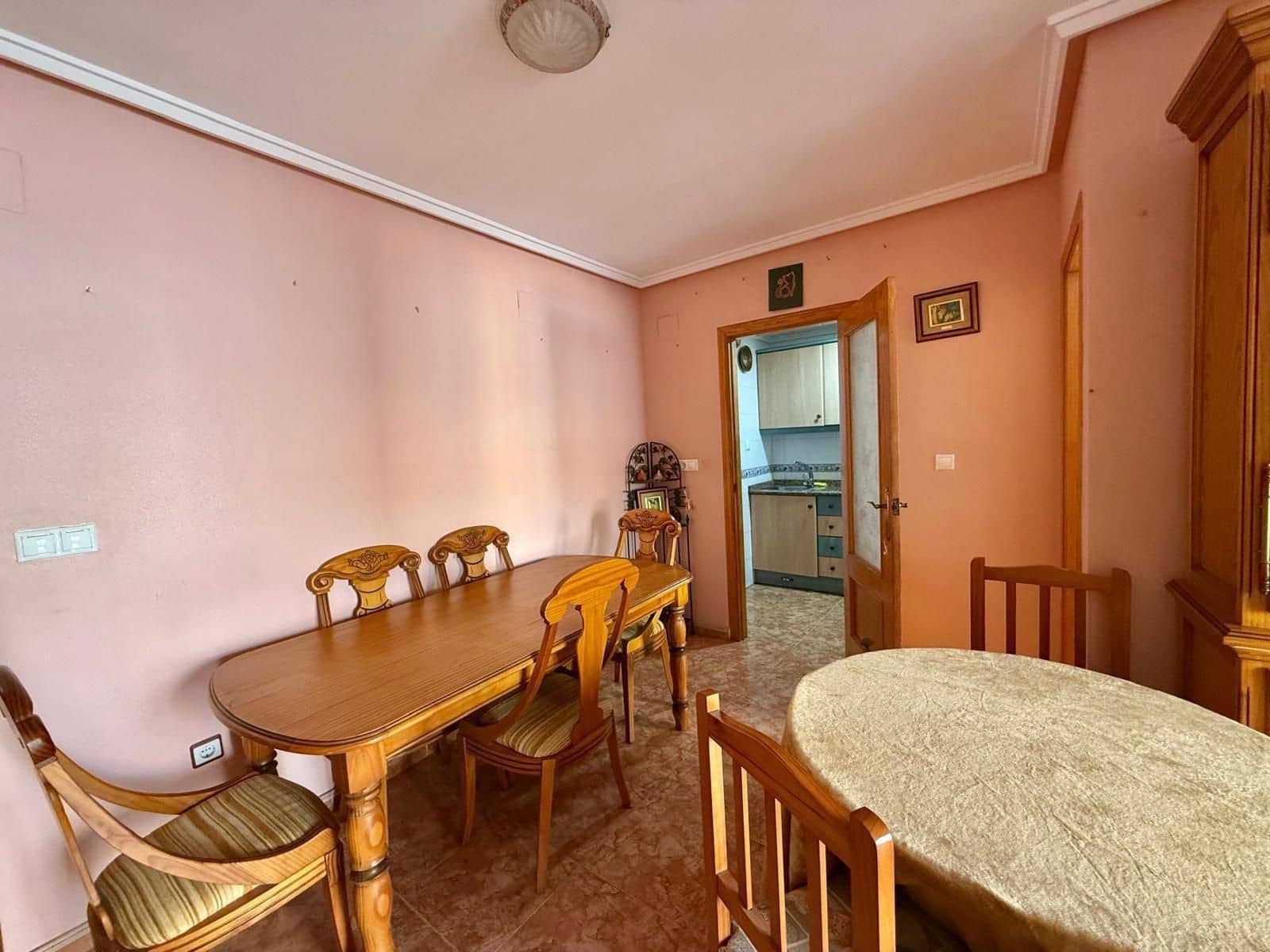 2 makuuhuone Asunto myytävänä paikassa Torrevieja mukana 
autotalli - 146 000 € (Ref: 9401923)