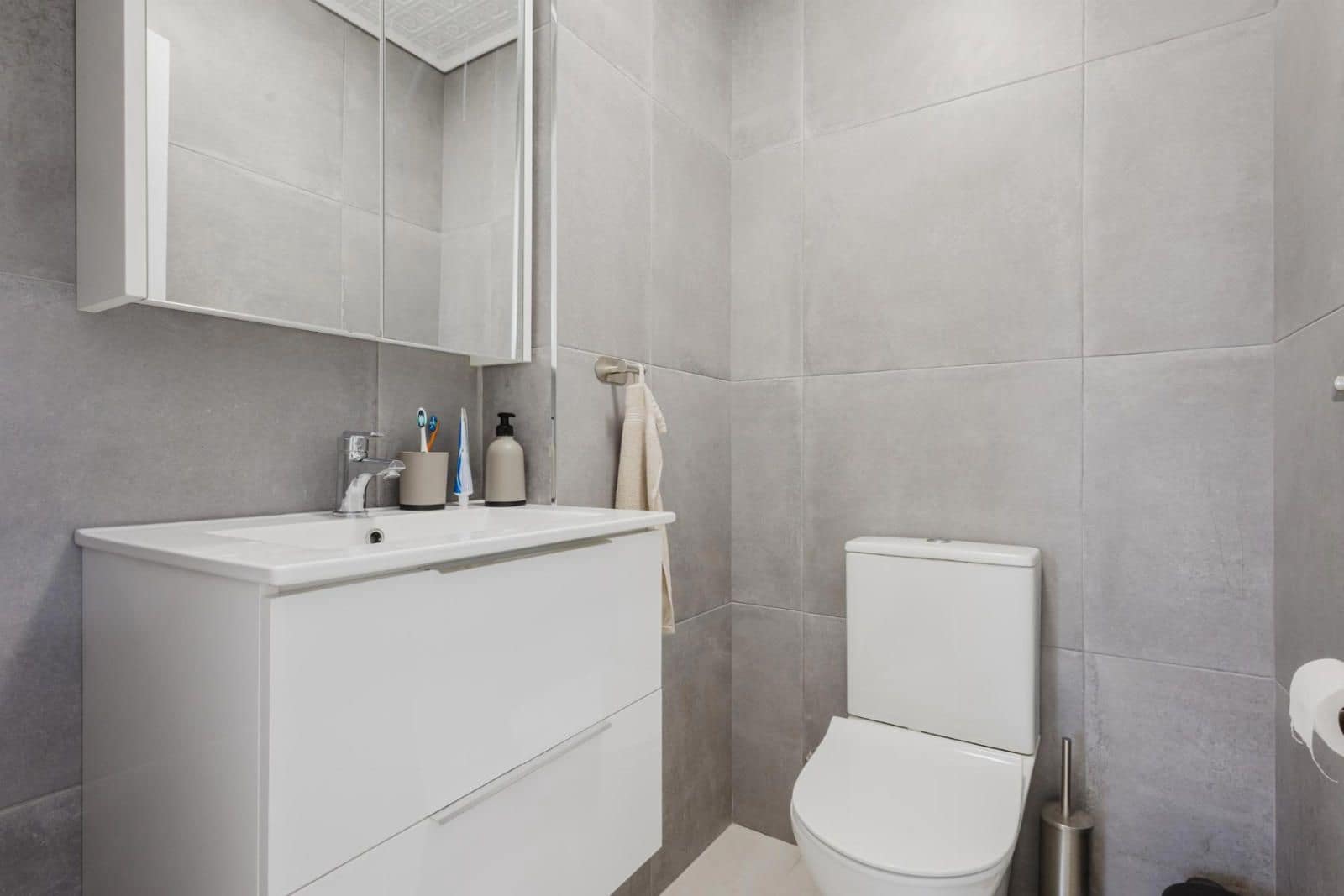 3 Zimmer Wohnung zu verkaufen in Torrevieja mit Pool - 235.000 € (Ref: 9401924)